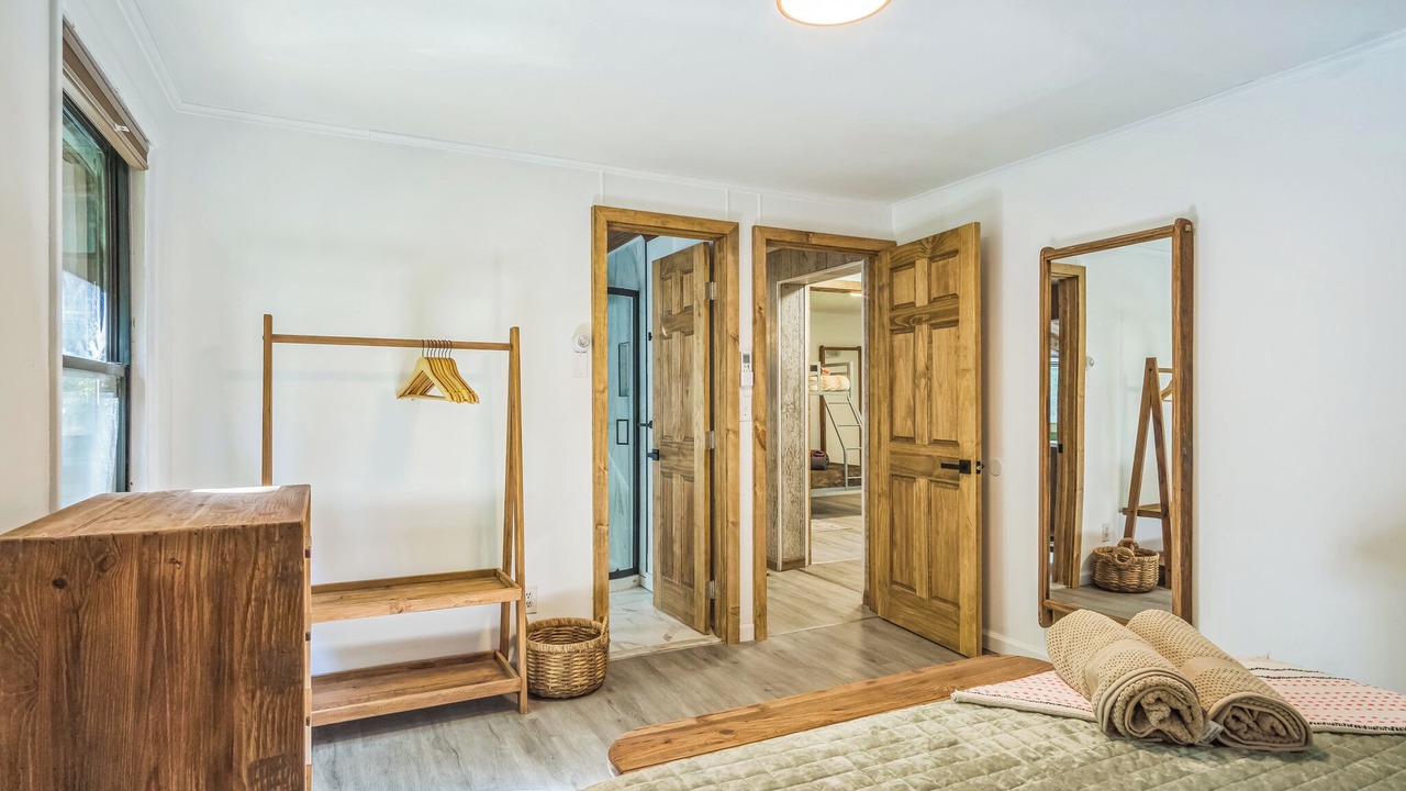 Photo of Bedroom in Pocono Lake