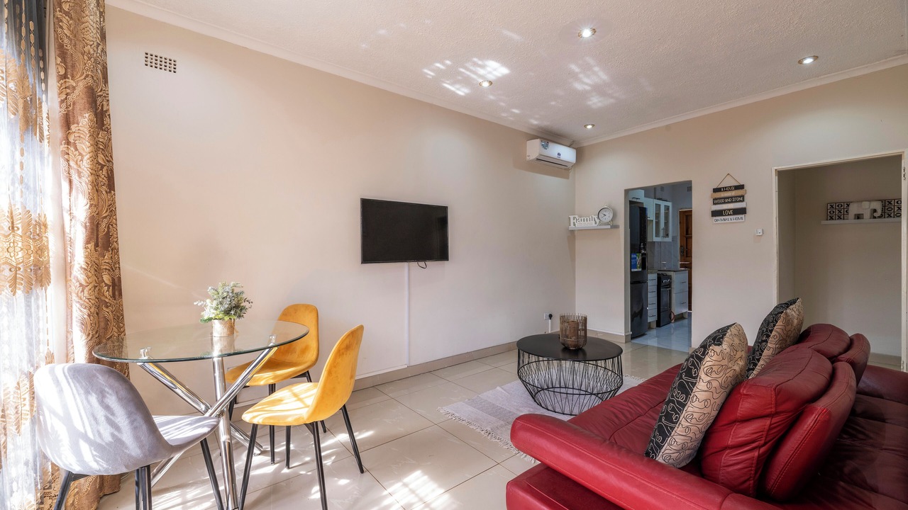 Photo of Livingroom in Harare