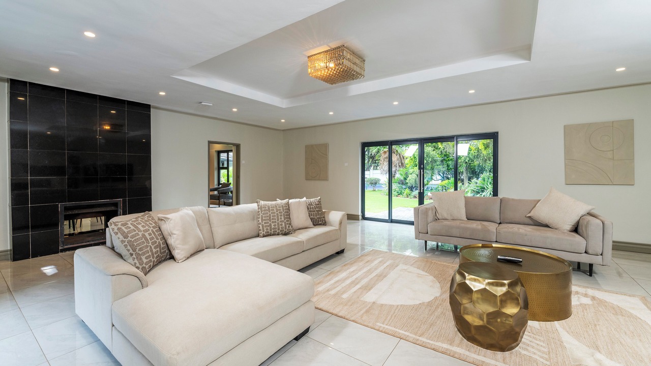 Photo of Livingroom in Harare East