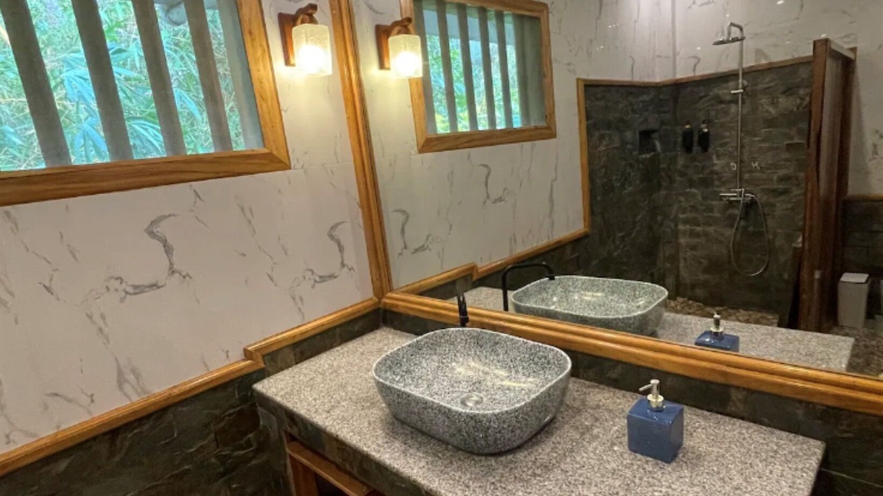Photo of Bathroom in North Shore