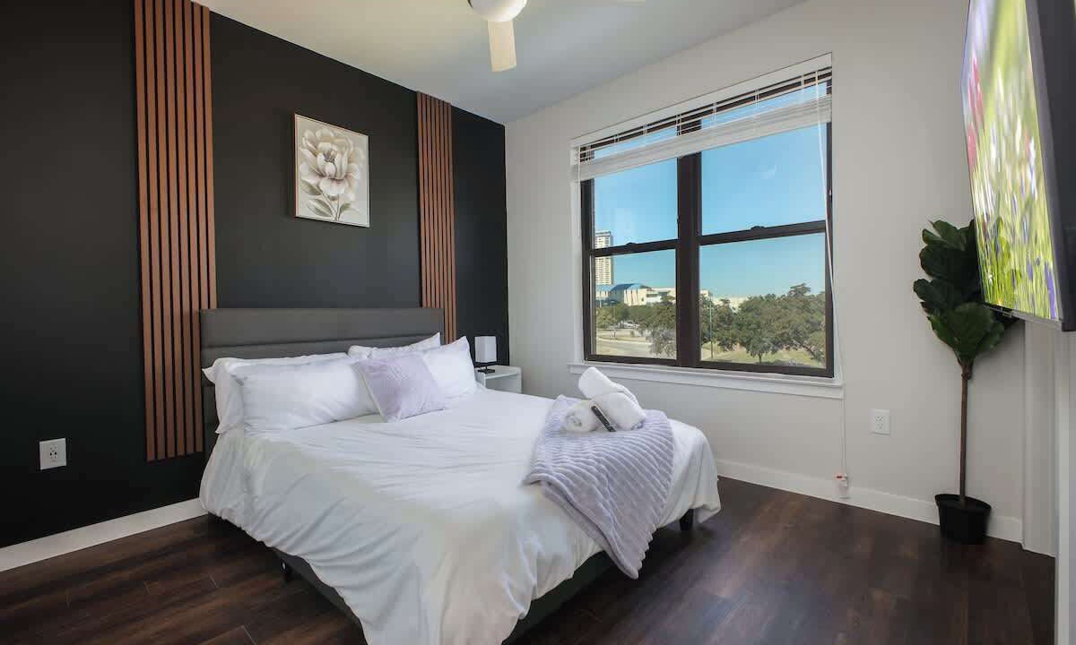 Photo of Bedroom in Southtown