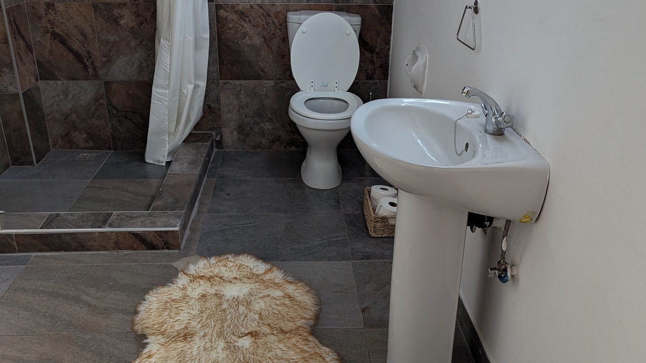 Photo of Bathroom in Greendale