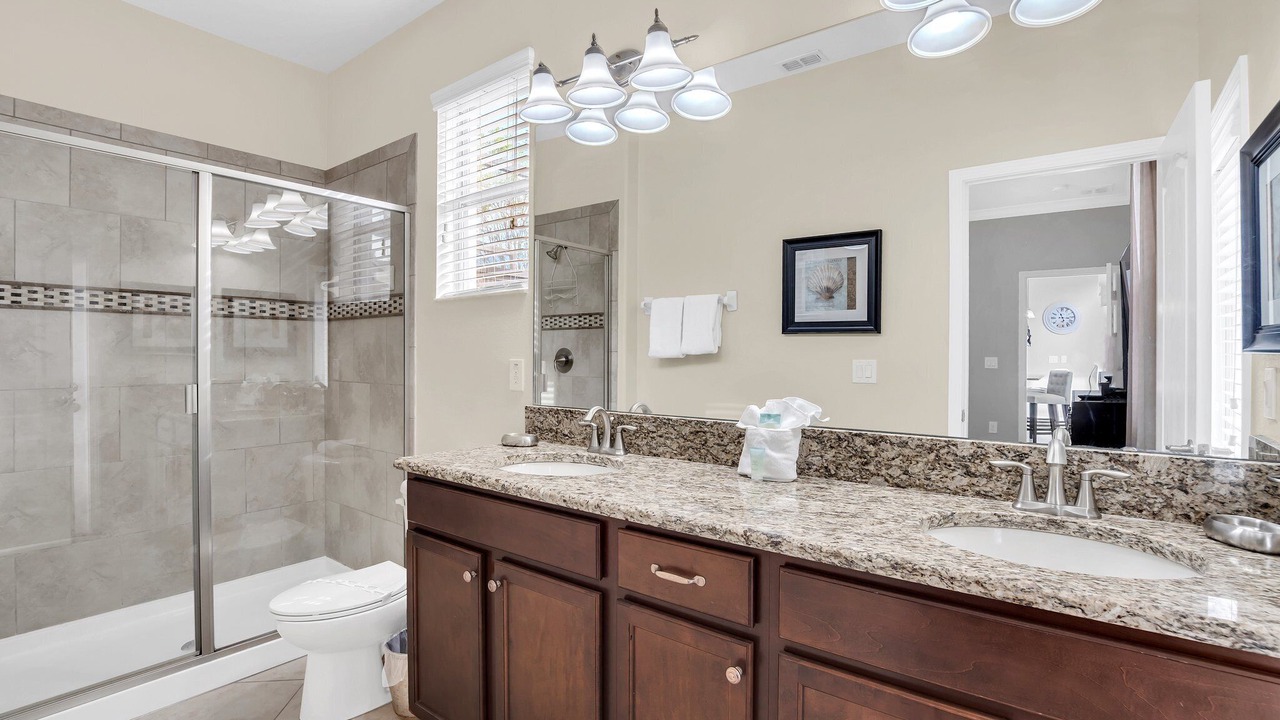 Photo of Bathroom in Bay Lake