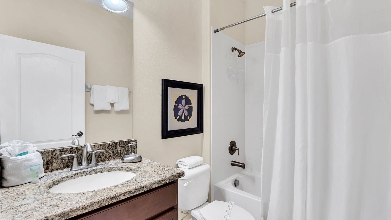 Photo of Bathroom in Bay Lake