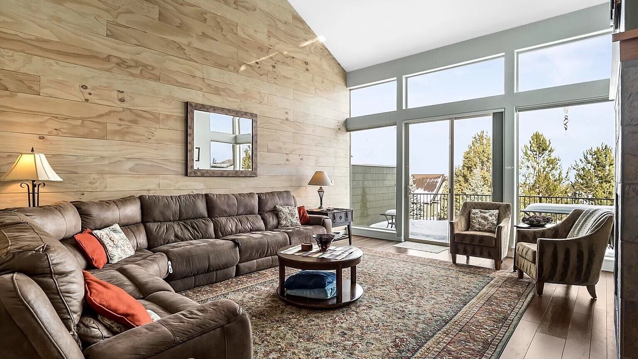 Photo of Livingroom in Redmond
