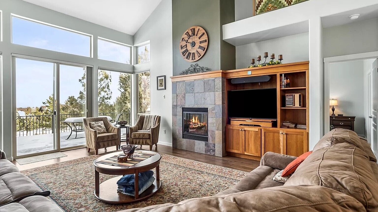 Photo of Livingroom in Redmond