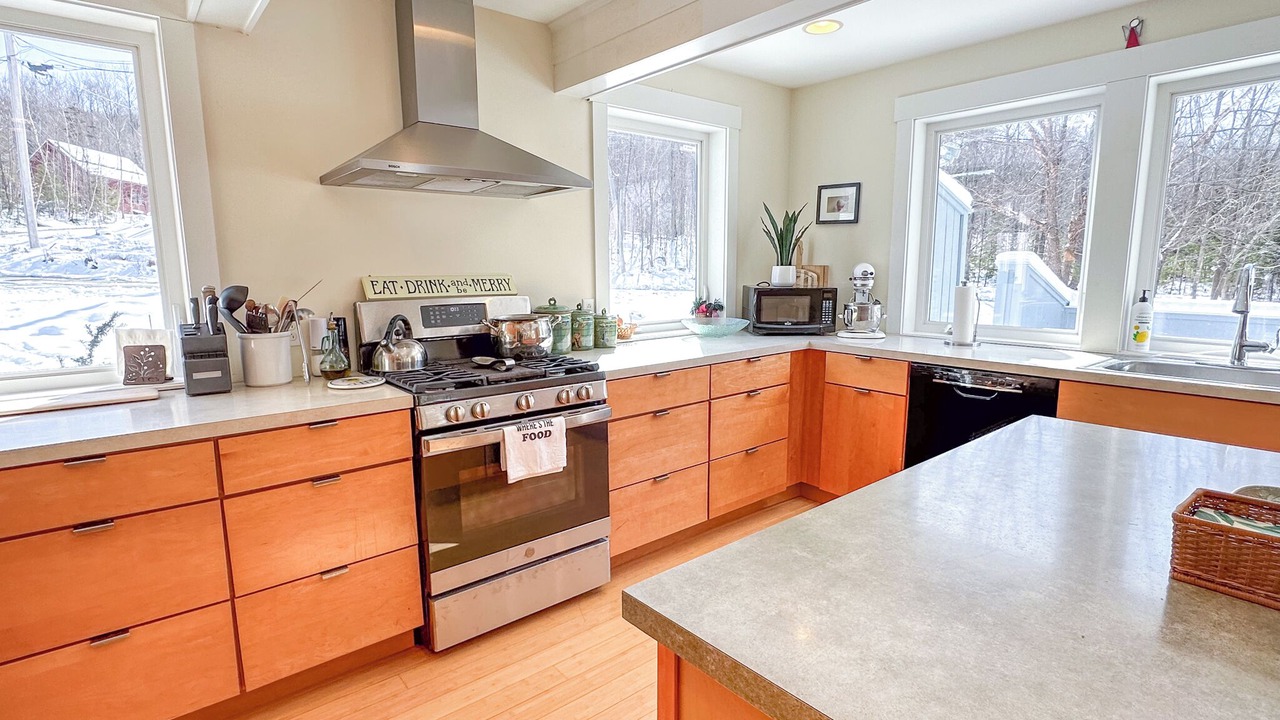 Photo of Kitchen in Warren