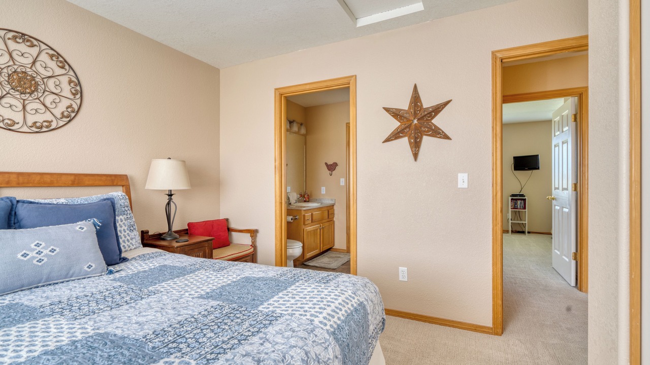 Photo of Bedroom in Redmond