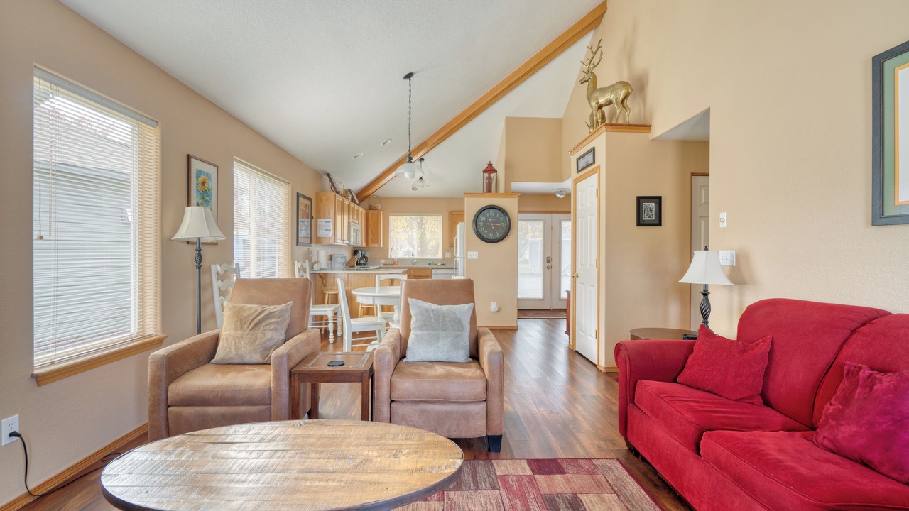 Photo of Livingroom in Redmond