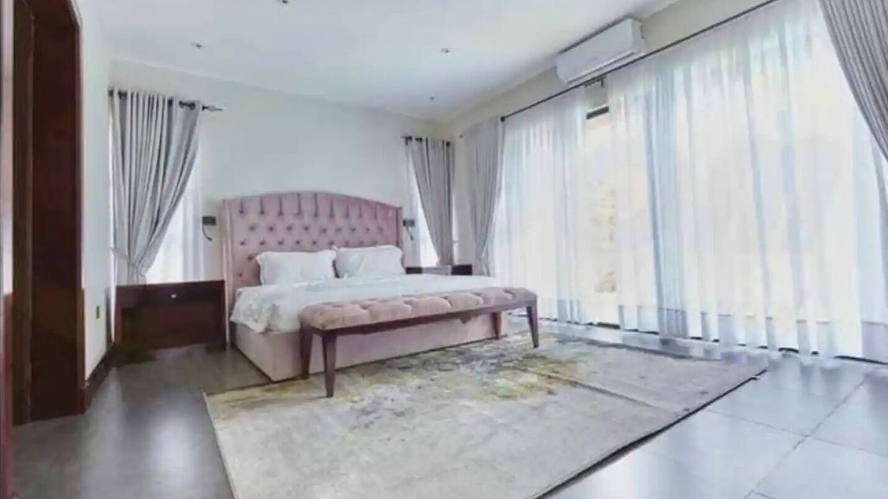 Photo of Bedroom in Cathedral Hill