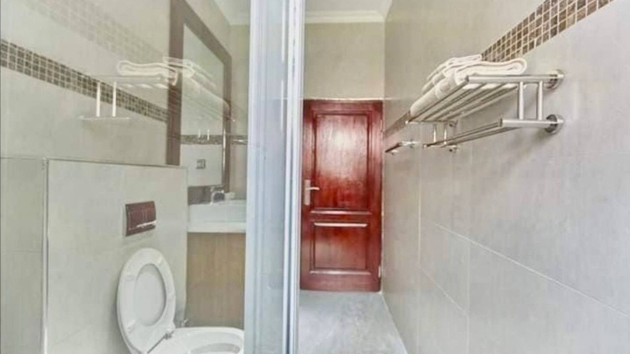 Photo of Bathroom in Cathedral Hill