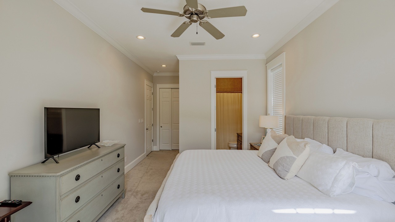Photo of Bedroom in Seacrest Beach