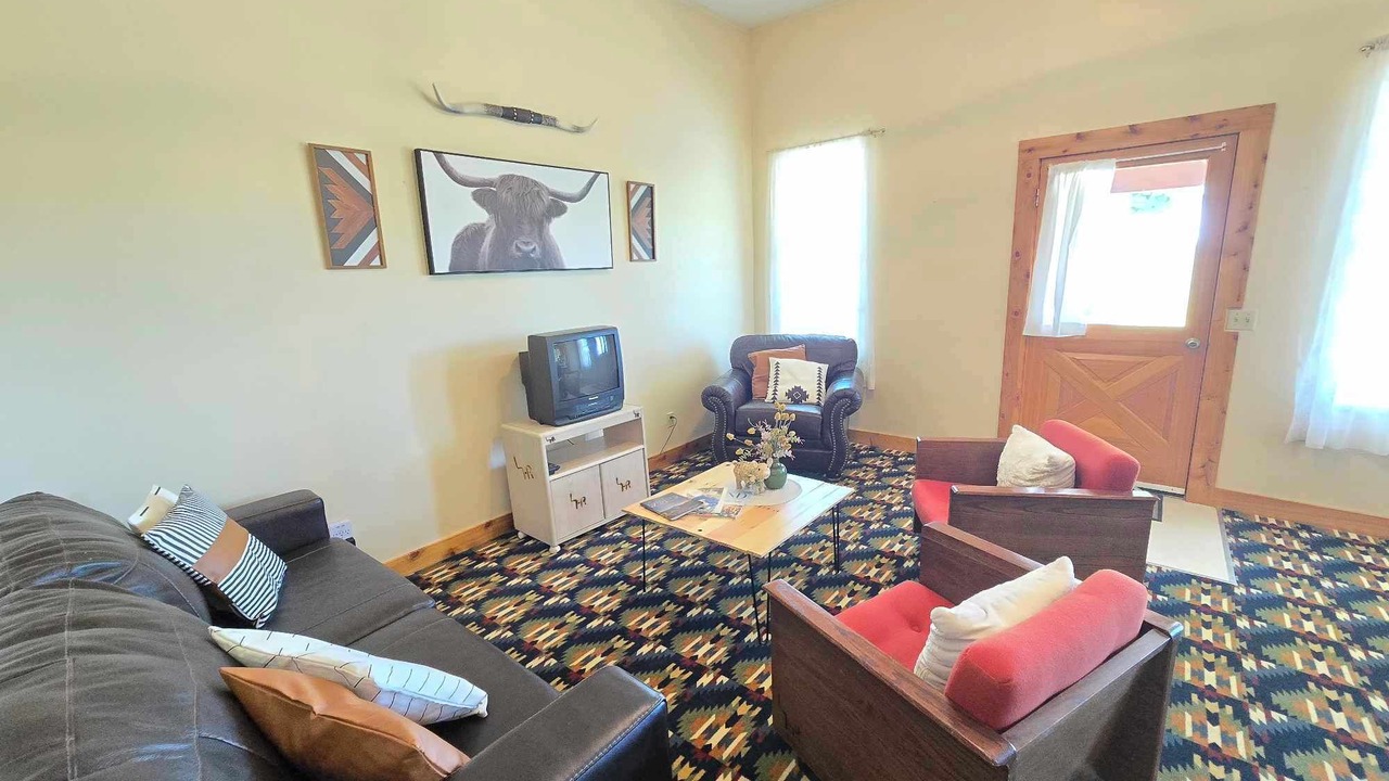 Photo of Livingroom in Crooked River Ranch