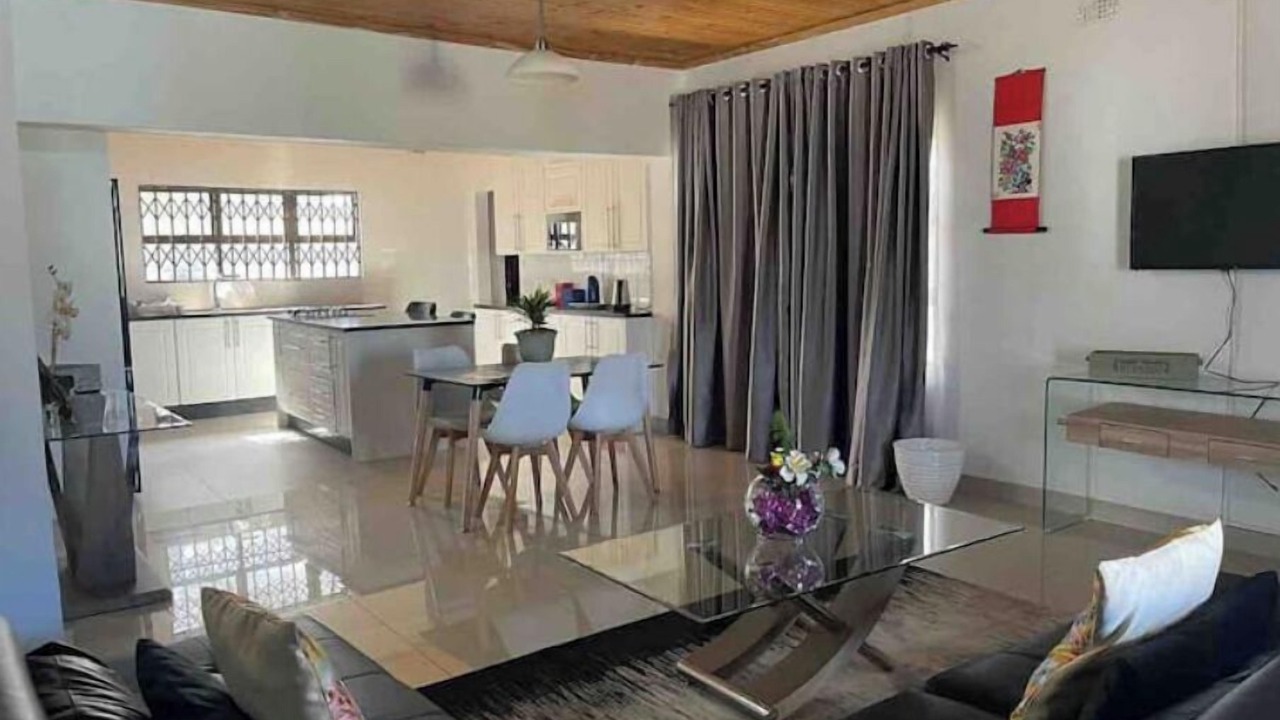 Photo of Livingroom in Harare