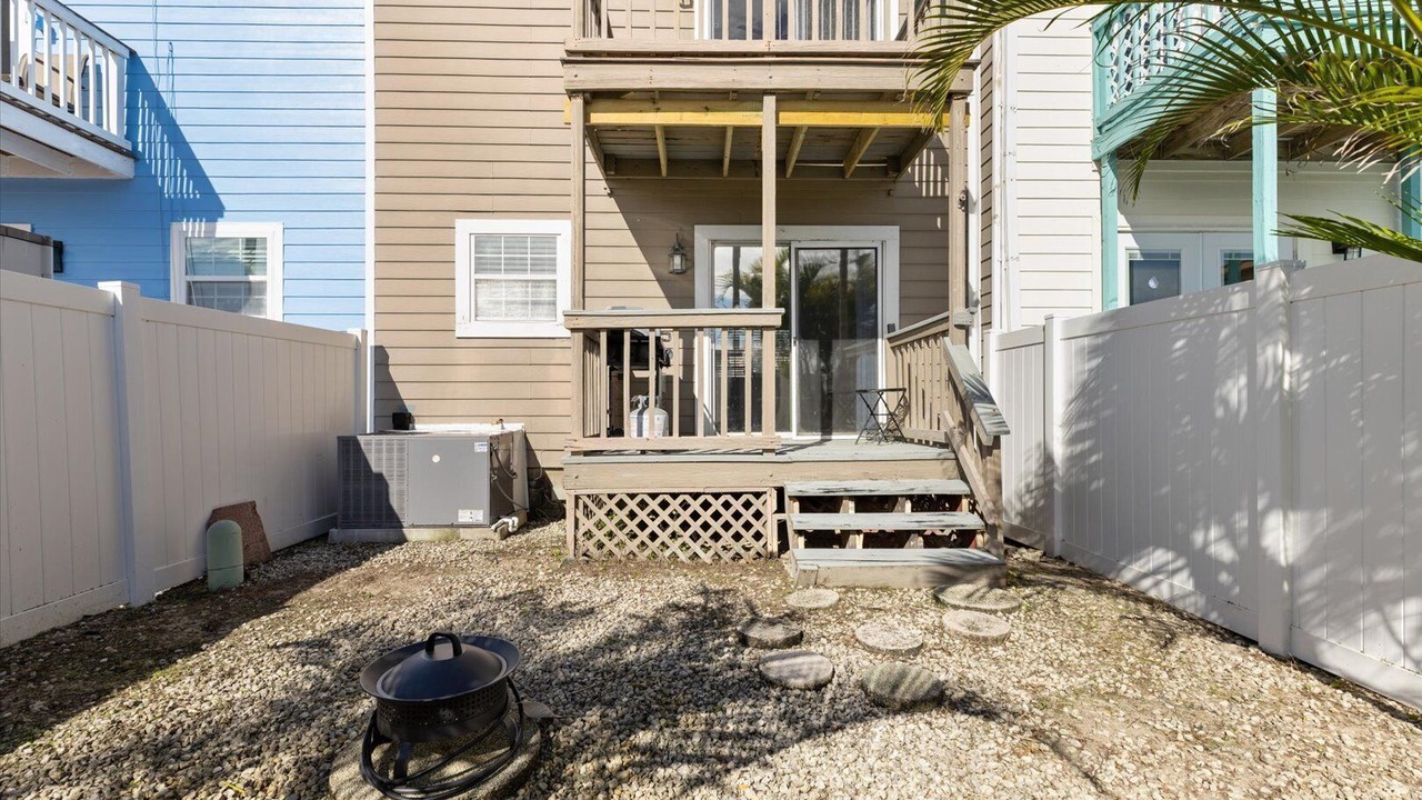 Photo of Patio Balcony in Chandler Park