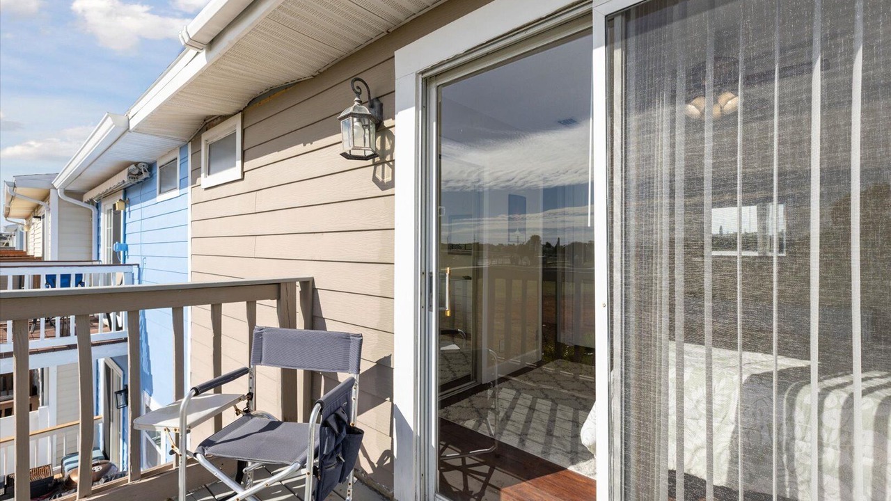 Photo of Patio Balcony in Chandler Park