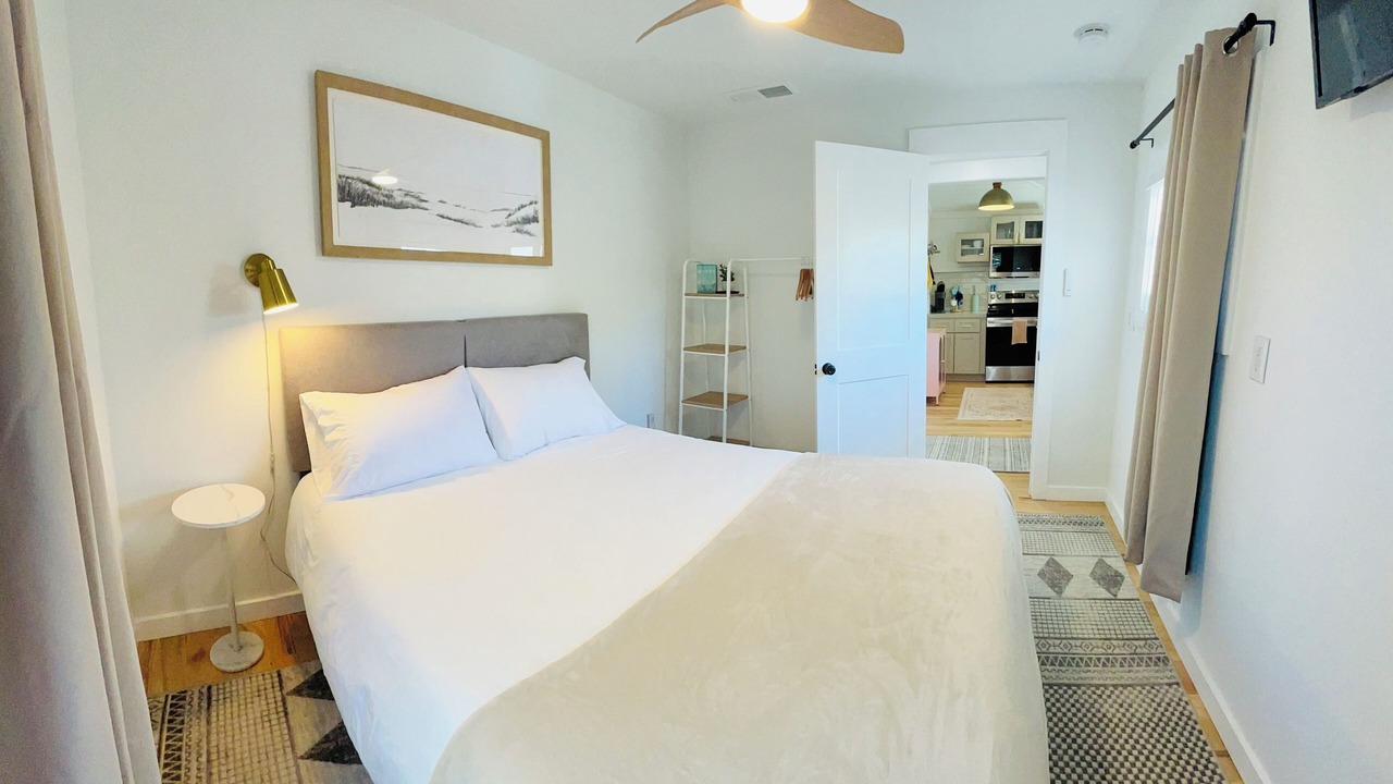 Photo of Bedroom in River District