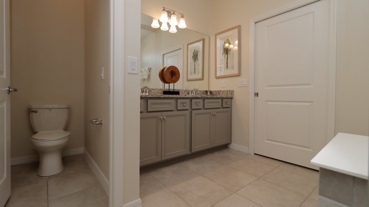 Photo of Bathroom in Davenport