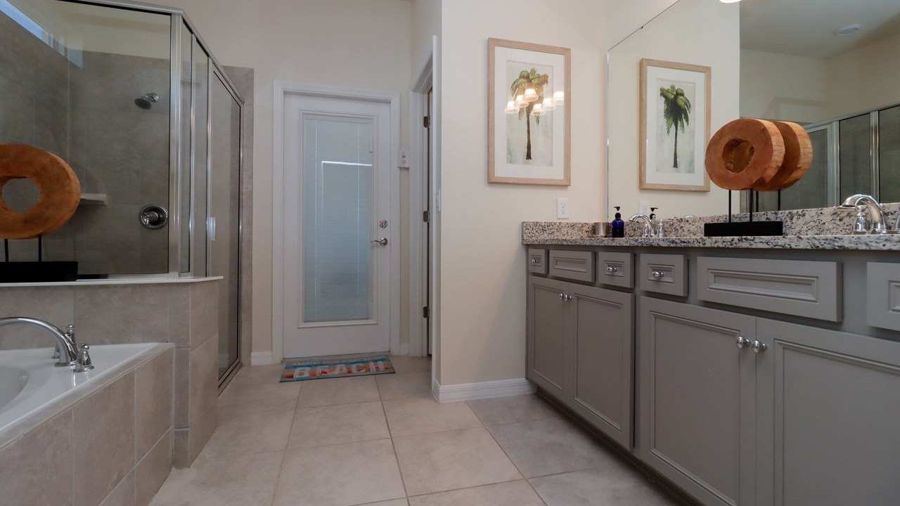 Photo of Bathroom in Davenport