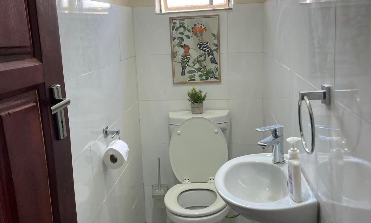 Photo of Bathroom in Chiawa Conservancy