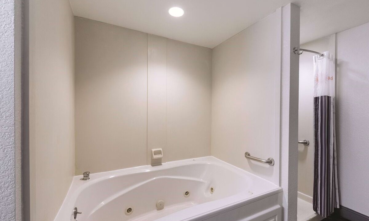 Photo of Bathroom in Arsenal