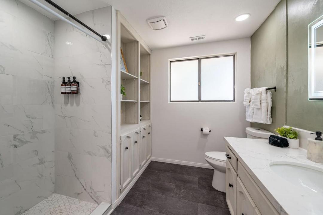 Photo of Bathroom in Valley Center