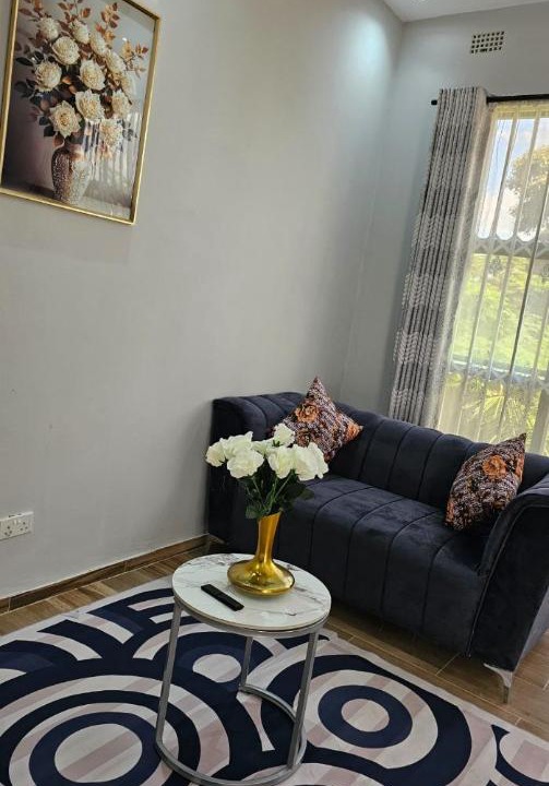 Photo of Livingroom in Harare East