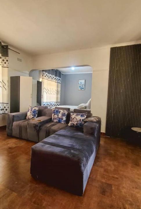 Photo of Livingroom in Greendale