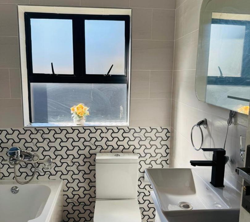 Photo of Bathroom in Greendale