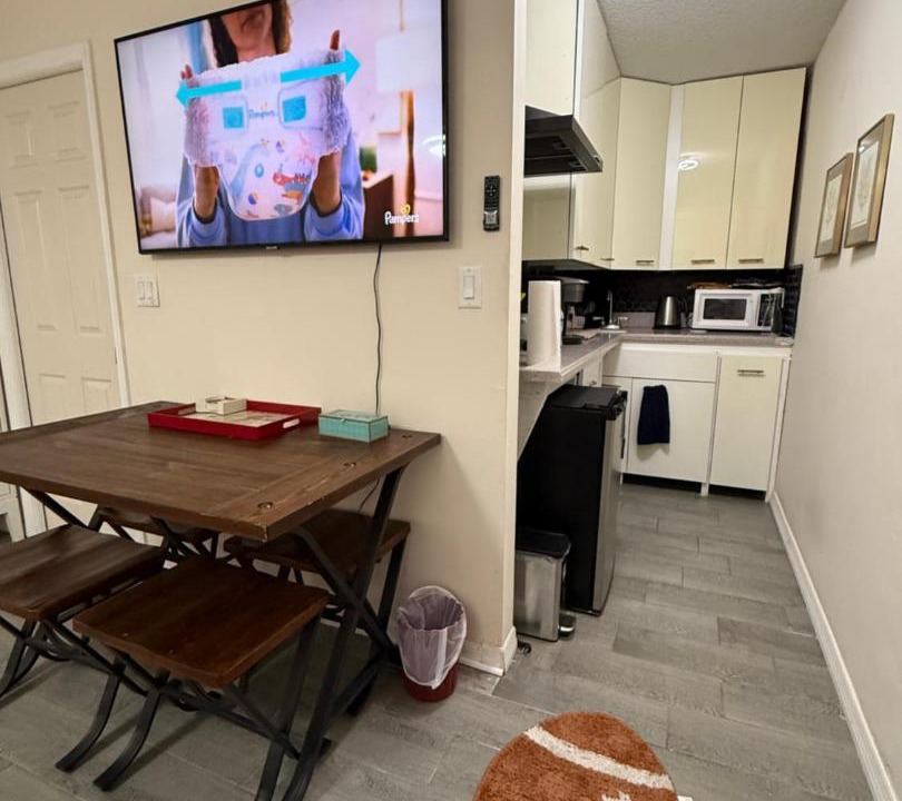 Photo of Livingroom in College Green Estates