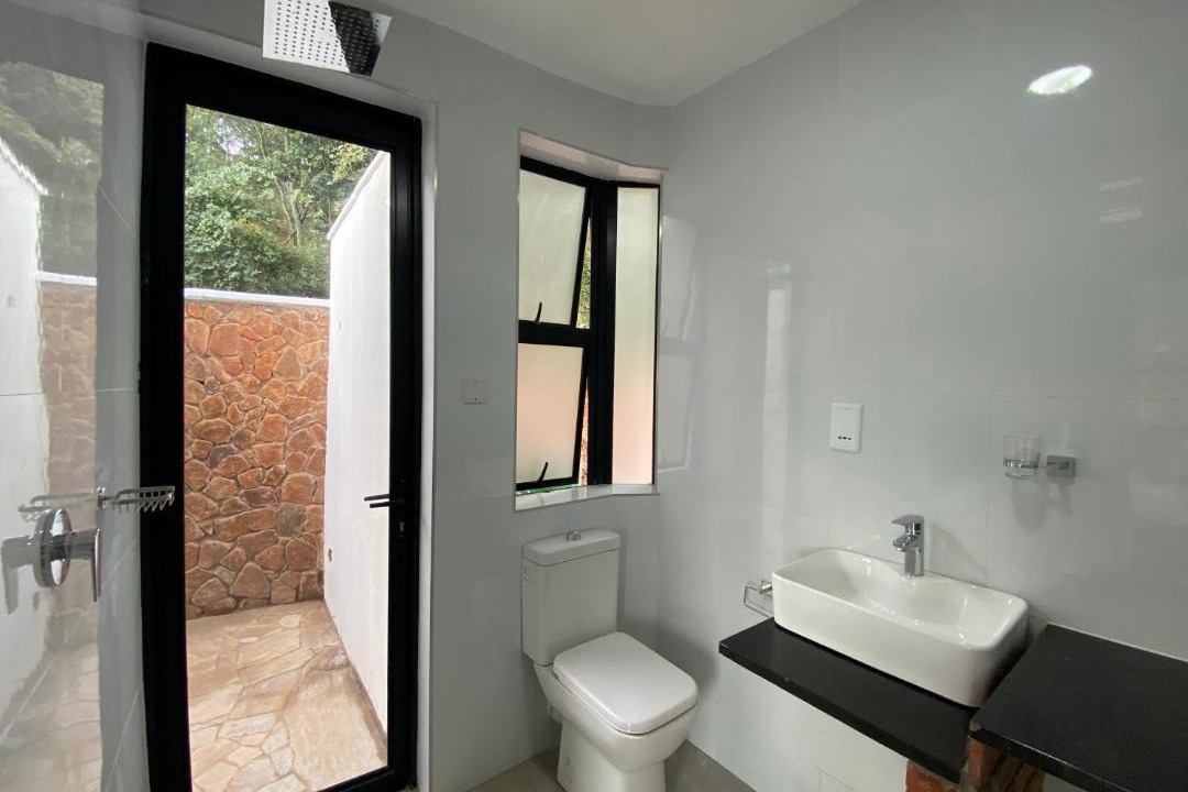 Photo of Bathroom in Glen Lorne
