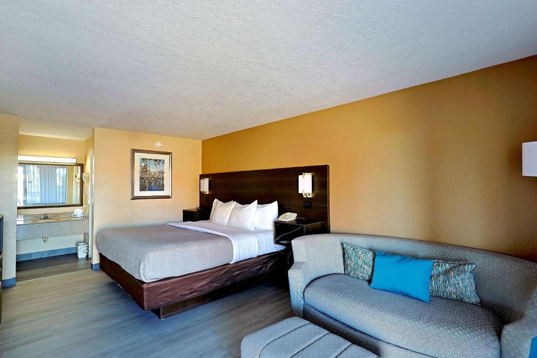 Photo of Bedroom in Titusville