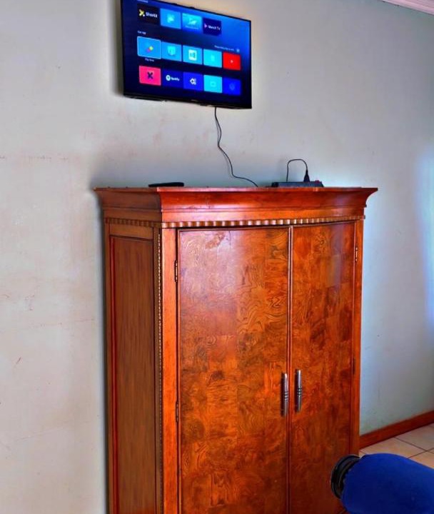 Photo of Livingroom in Harare East