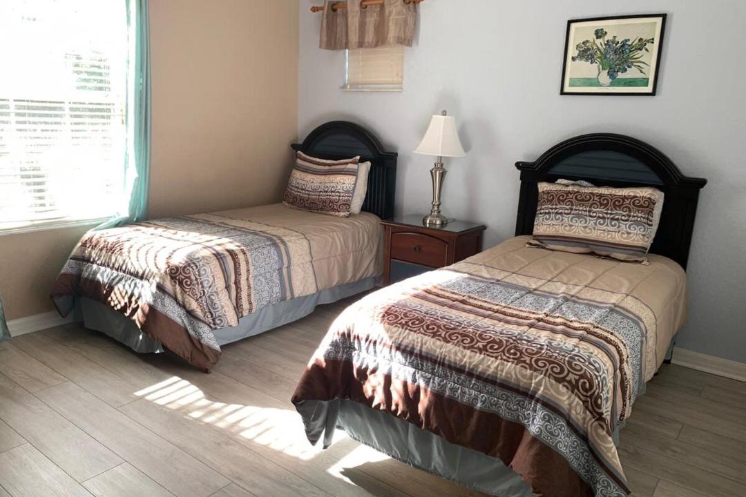 Photo of Bedroom in Bahama Bay
