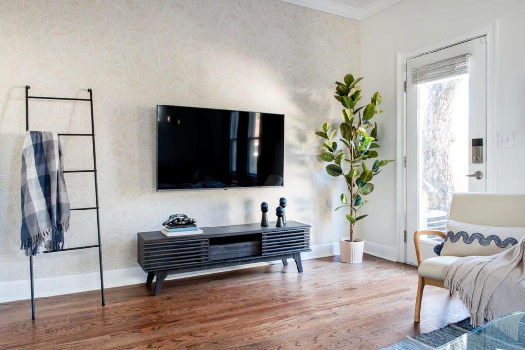 Photo of Livingroom in Virginia Highland