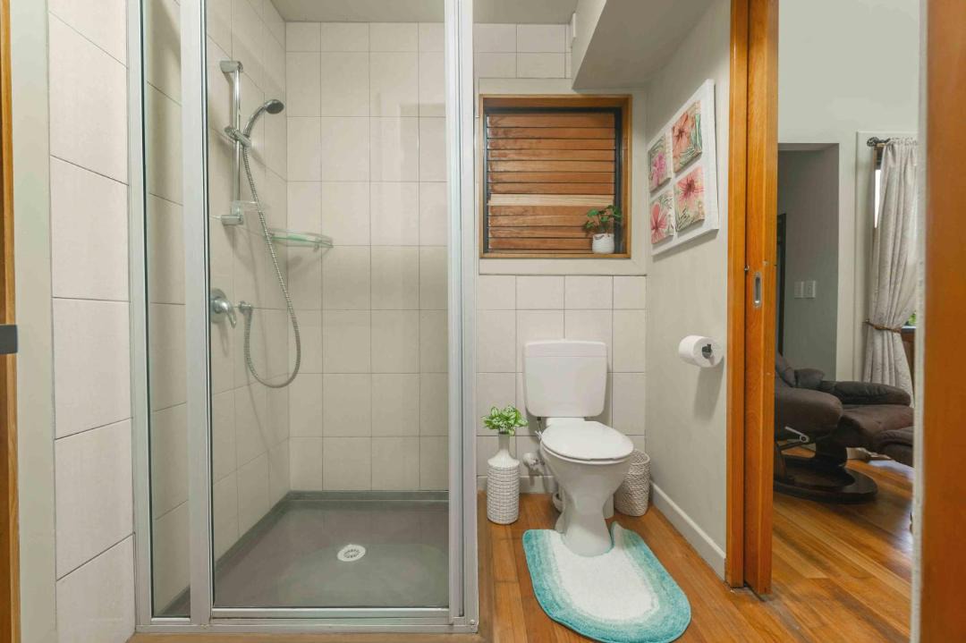 Photo of Bathroom in Arorangi