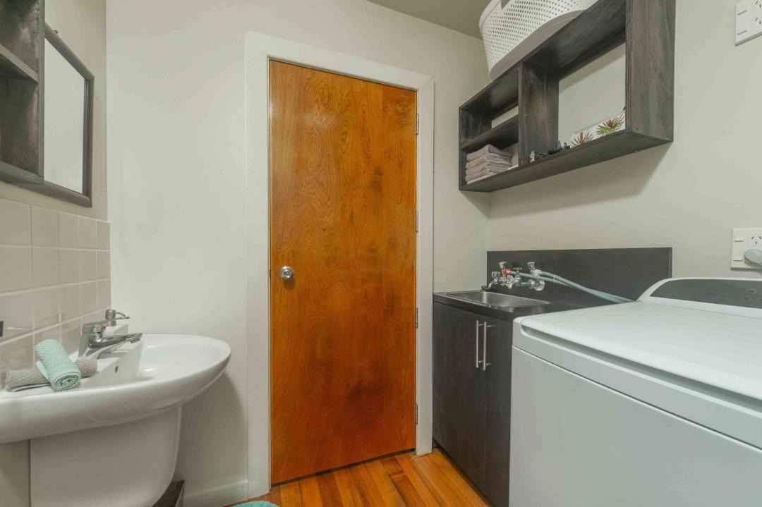Photo of Bathroom in Arorangi