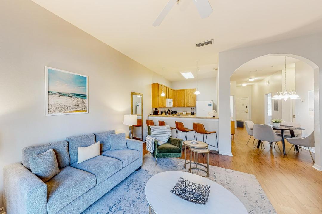 Photo of Livingroom in Bahama Bay