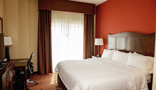 Standard Room, 1 King Bed