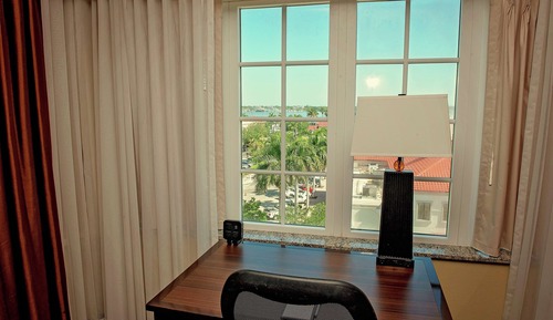 Suite, 1 King Bed