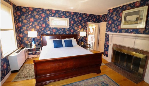 24 - Swift Room