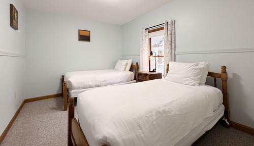 Beltway Meadow View | 2BR | Kitchen