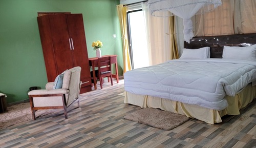 Deluxe Studio Suite