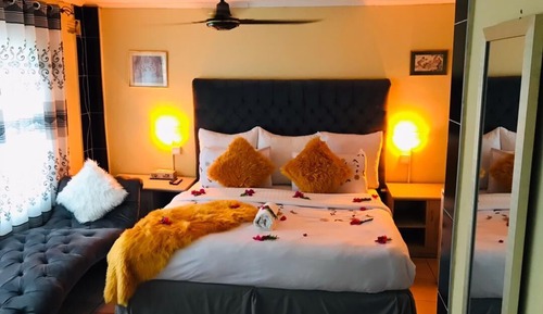 Deluxe Suite, Balcony