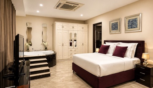 Executive Apartment