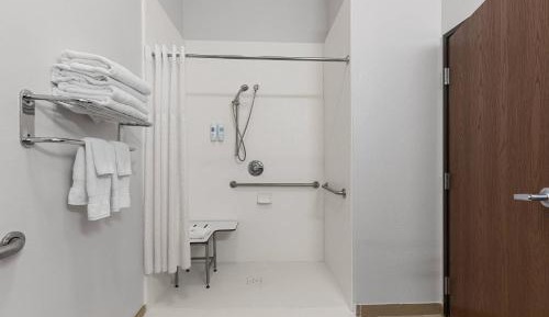 King Room - Accessible/Non-Smoking