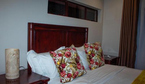 Queen Room