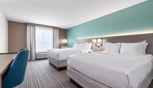 Queen Room with Two Queen Beds - Non-Smoking