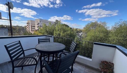 Apartment with City View