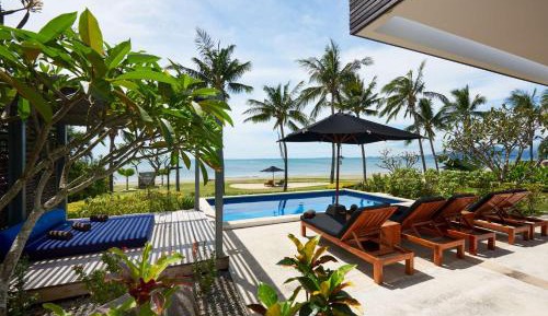 Deluxe Three-Bedroom - Beach Front